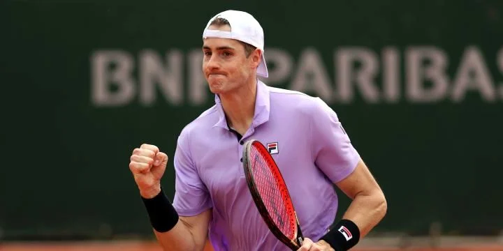 Alex Bolt - John Isner Alex Bolt - John Isner