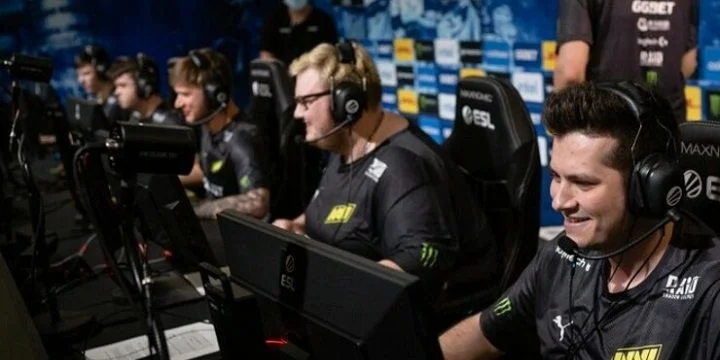 Natus Vincere - ENCE eSports
