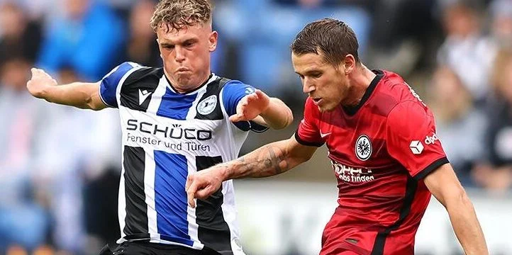 Eintracht Frankfurt - VfB Stuttgart Eintracht Frankfurt - VfB Stuttgart