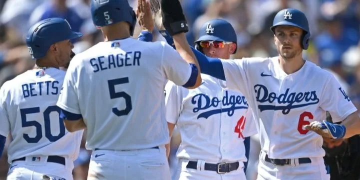 Los Angeles Dodgers - Atlanta Braves Los Angeles Dodgers - Atlanta Braves