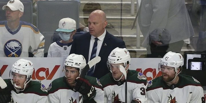 Arizona Coyotes - New York Islanders Arizona Coyotes - New York Islanders