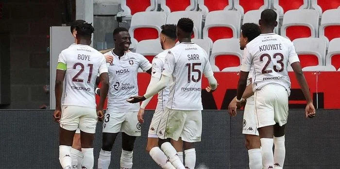 Lens - Metz Lens - Metz