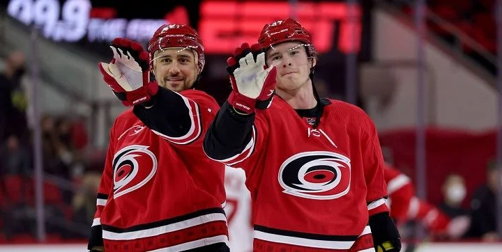 Carolina Hurricanes - Boston Bruins Carolina Hurricanes - Boston Bruins