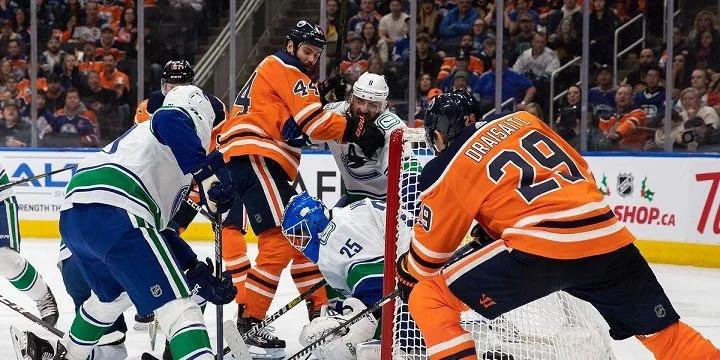 Vancouver Canucks - Edmonton Oilers Vancouver Canucks - Edmonton Oilers