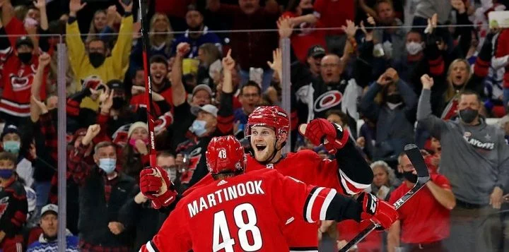 Carolina Hurricanes - Arizona Coyotes