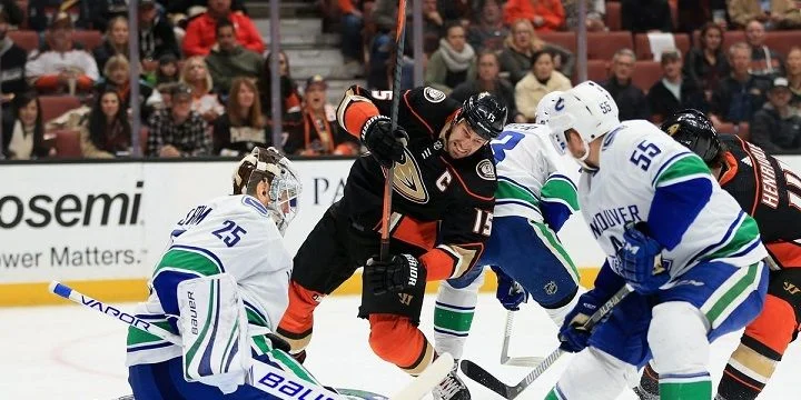 Vancouver Canucks - Anaheim Ducks Vancouver Canucks - Anaheim Ducks