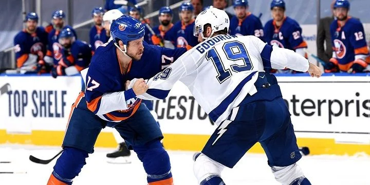 Tampa Bay Lightning - New York Islanders Tampa Bay Lightning - New York Islanders