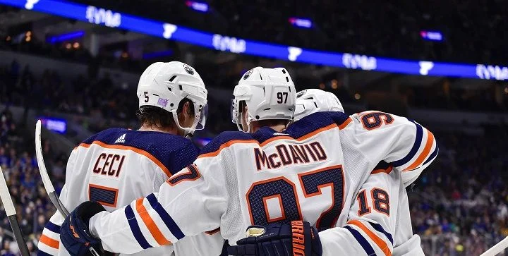 Edmonton Oilers - Winnipeg Jets Edmonton Oilers - Winnipeg Jets