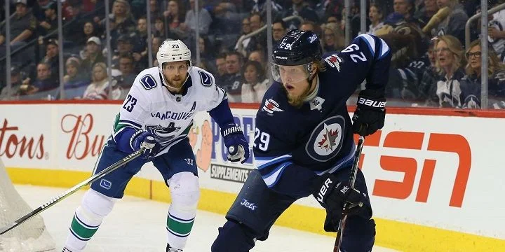 Vancouver Canucks - Winnipeg Jets Vancouver Canucks - Winnipeg Jets