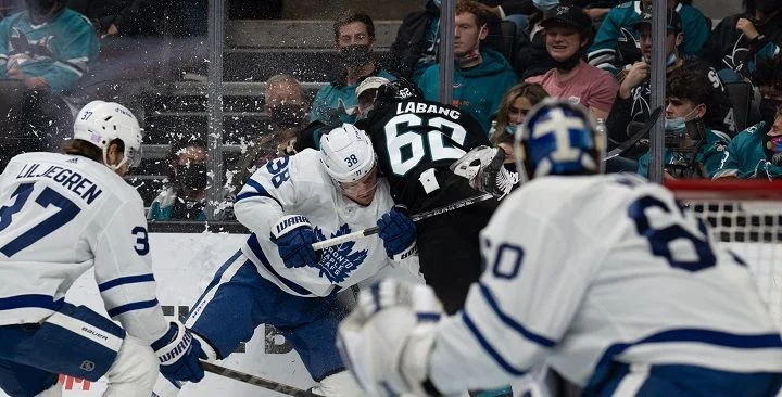 Winnipeg Jets - Toronto Maple Leafs