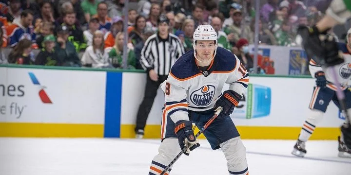 Edmonton Oilers - Toronto Maple Leafs Edmonton Oilers - Toronto Maple Leafs
