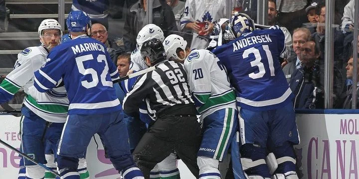 Vancouver Canucks - Toronto Maple Leafs
