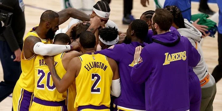 LA Lakers - San Antonio Spurs LA Lakers - San Antonio Spurs