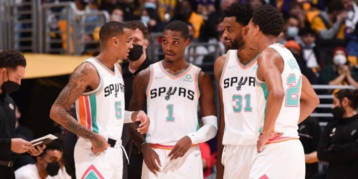 San Antonio Spurs - Detroit Pistons