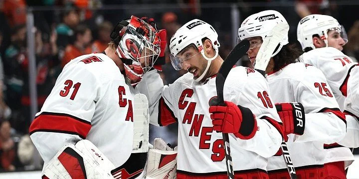 Carolina Hurricanes - Montreal Canadiens