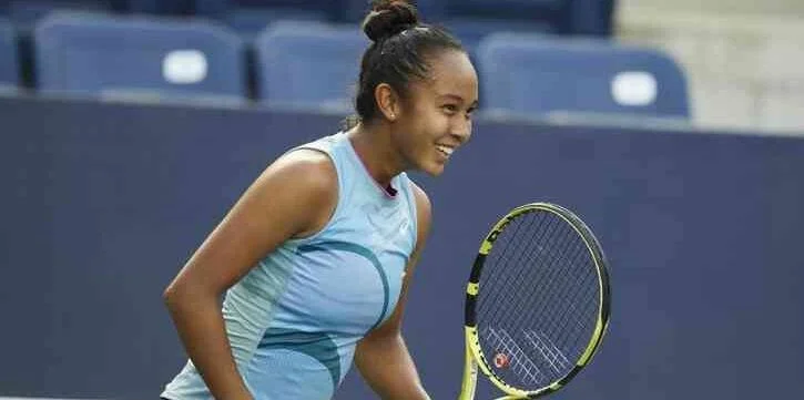 Leylah Fernandez - Iga Swiatek Leylah Fernandez - Iga Swiatek