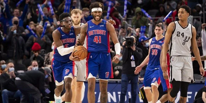 Detroit Pistons - Phoenix Suns