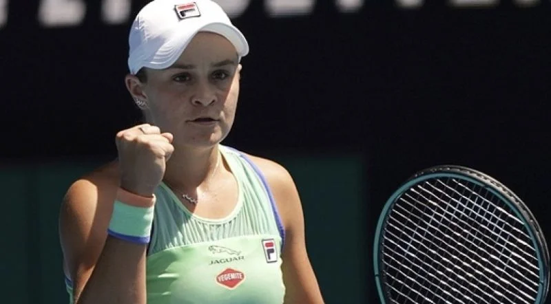 Ashleigh Barty - Lucia Bronzetti