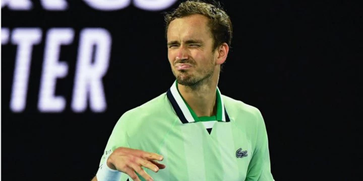 Botic van de Zandschulp vs Daniil Medvedev Prediction and Betting Tips (22.01.2022) Botic van de Zandschulp vs Daniil Medvedev Prediction and Betting Tips (22.01.2022)