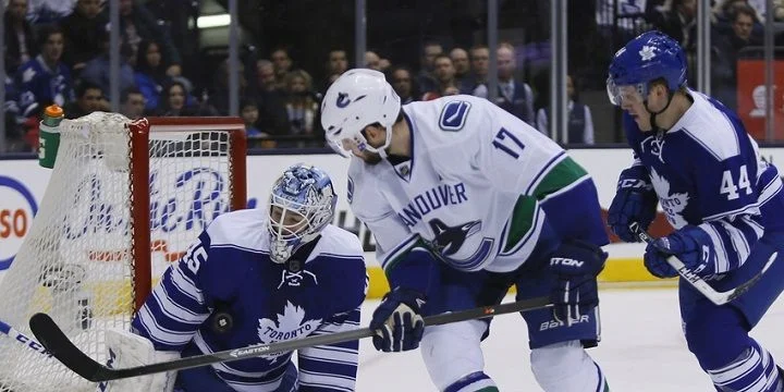 Vancouver Canucks - Toronto Maple Leafs Vancouver Canucks - Toronto Maple Leafs