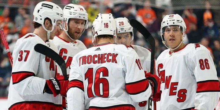 Carolina Hurricanes - Philadelphia Flyers