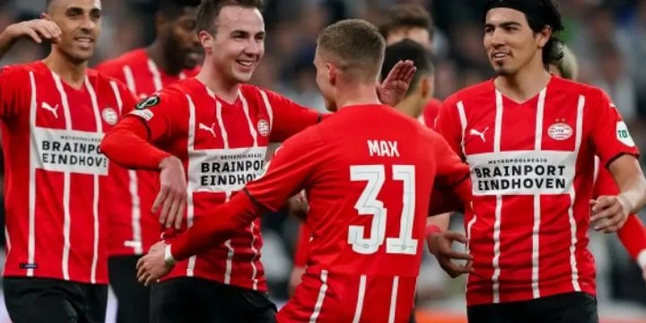 PSV Eindhoven - Leicester City PSV Eindhoven - Leicester City