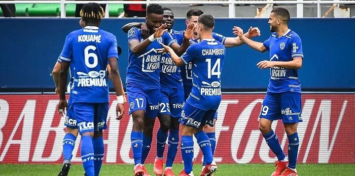Troyes - Lille Troyes - Lille
