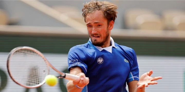 Miomir Kecmanovic vs Daniil Medvedev Prediction and Betting Tips (28.05.2022) Miomir Kecmanovic vs Daniil Medvedev Prediction and Betting Tips (28.05.2022)