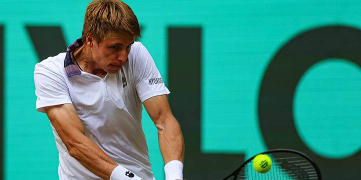 Ivashka vs Tsitsipas: prediction for the Mallorca Open match Ivashka vs Tsitsipas: prediction for the Mallorca Open match