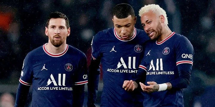 Clermont Foot - Paris Saint-Germain Clermont Foot - Paris Saint-Germain