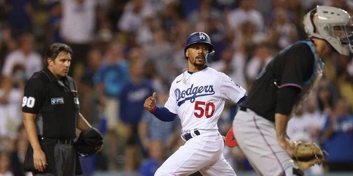 Los Angeles Dodgers - Miami Marlins Los Angeles Dodgers - Miami Marlins