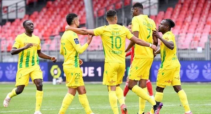 Strasbourg - Nantes Strasbourg - Nantes