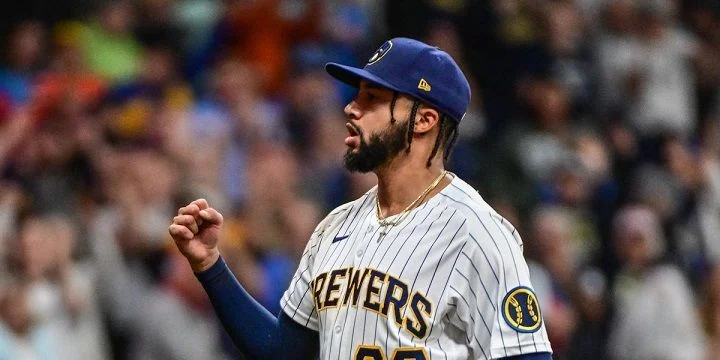 St. Louis Cardinals - Milwaukee Brewers St. Louis Cardinals - Milwaukee Brewers