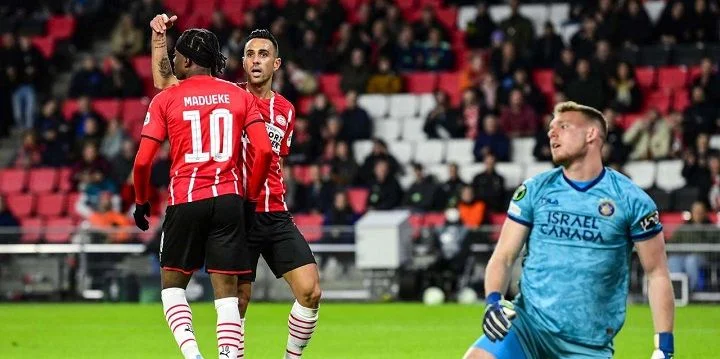 Arsenal - PSV Eindhoven Arsenal - PSV Eindhoven