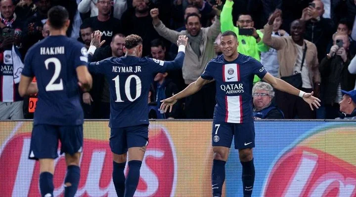 Paris Saint-Germain - Troyes Paris Saint-Germain - Troyes