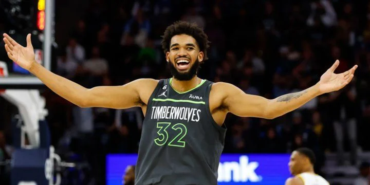 Minnesota Timberwolves - Milwaukee Bucks Minnesota Timberwolves - Milwaukee Bucks