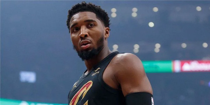 Milwaukee Bucks - Cleveland Cavaliers Milwaukee Bucks - Cleveland Cavaliers