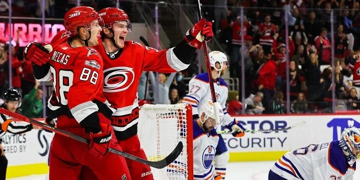 Carolina Hurricanes - Colorado Avalanche Carolina Hurricanes - Colorado Avalanche