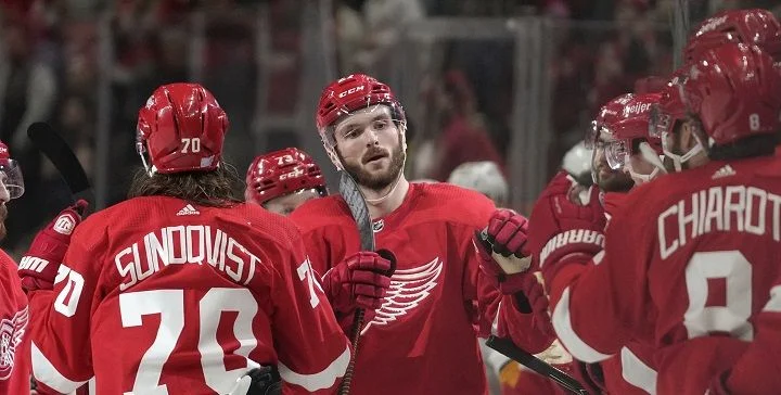 Detroit Red Wings - Toronto Maple Leafs