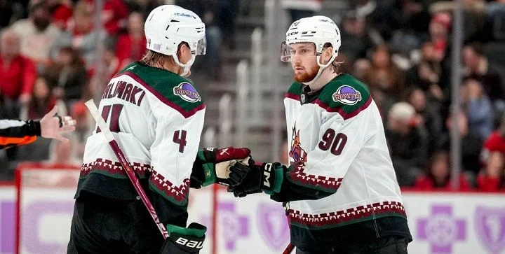 Arizona Coyotes - Philadelphia Flyers Arizona Coyotes - Philadelphia Flyers