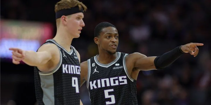 Sacramento Kings - LA Lakers Sacramento Kings - LA Lakers