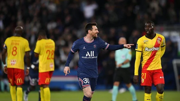 Lens - Paris Saint-Germain Lens - Paris Saint-Germain