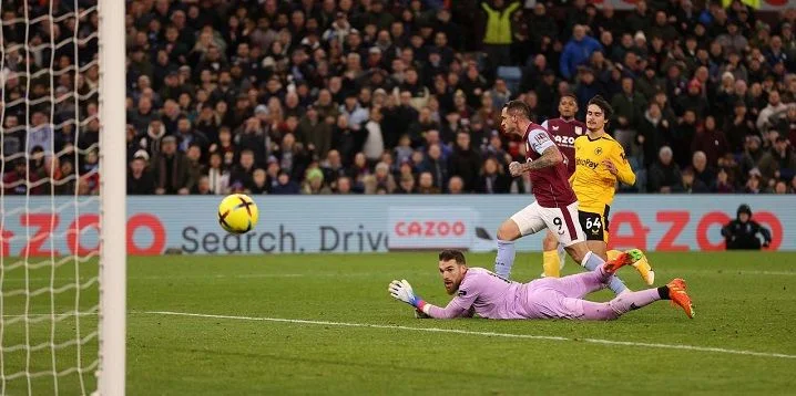 Aston Villa - Leeds United Aston Villa - Leeds United