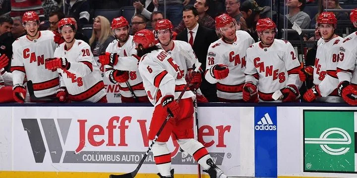 Carolina Hurricanes - Vancouver Canucks Carolina Hurricanes - Vancouver Canucks