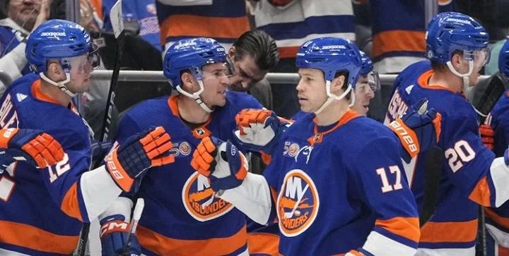 New York Islanders - Carolina Hurricanes New York Islanders - Carolina Hurricanes
