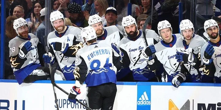 Tampa Bay Lightning - Los Angeles Kings Tampa Bay Lightning - Los Angeles Kings