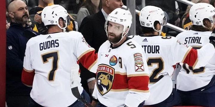 Florida Panthers - Boston Bruins Florida Panthers - Boston Bruins