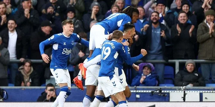 Everton - Arsenal Everton - Arsenal