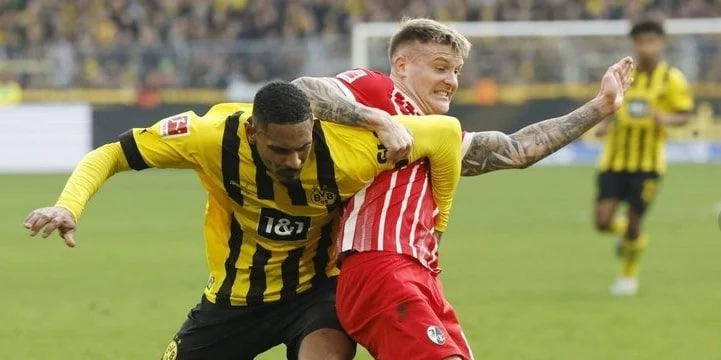 Freiburg - VfB Stuttgart Freiburg - VfB Stuttgart
