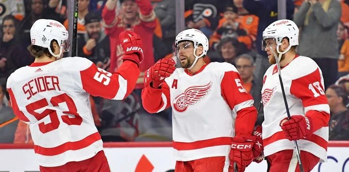 Detroit Red Wings - Boston Bruins Detroit Red Wings - Boston Bruins